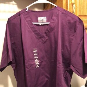 Scrub top eggplant size XL